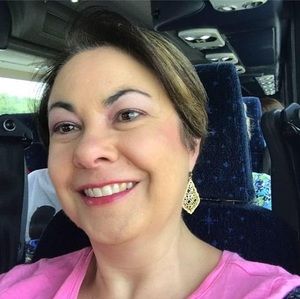 Meet your Posher, Lisa